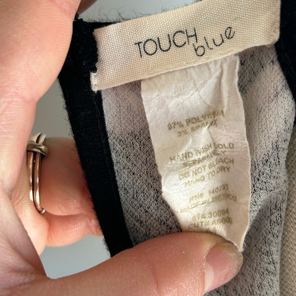 Woman’s medium peplum top - Picture 2 of 6